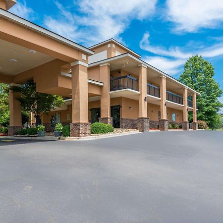 Quality Inn & Suites Rockingham Exterior foto