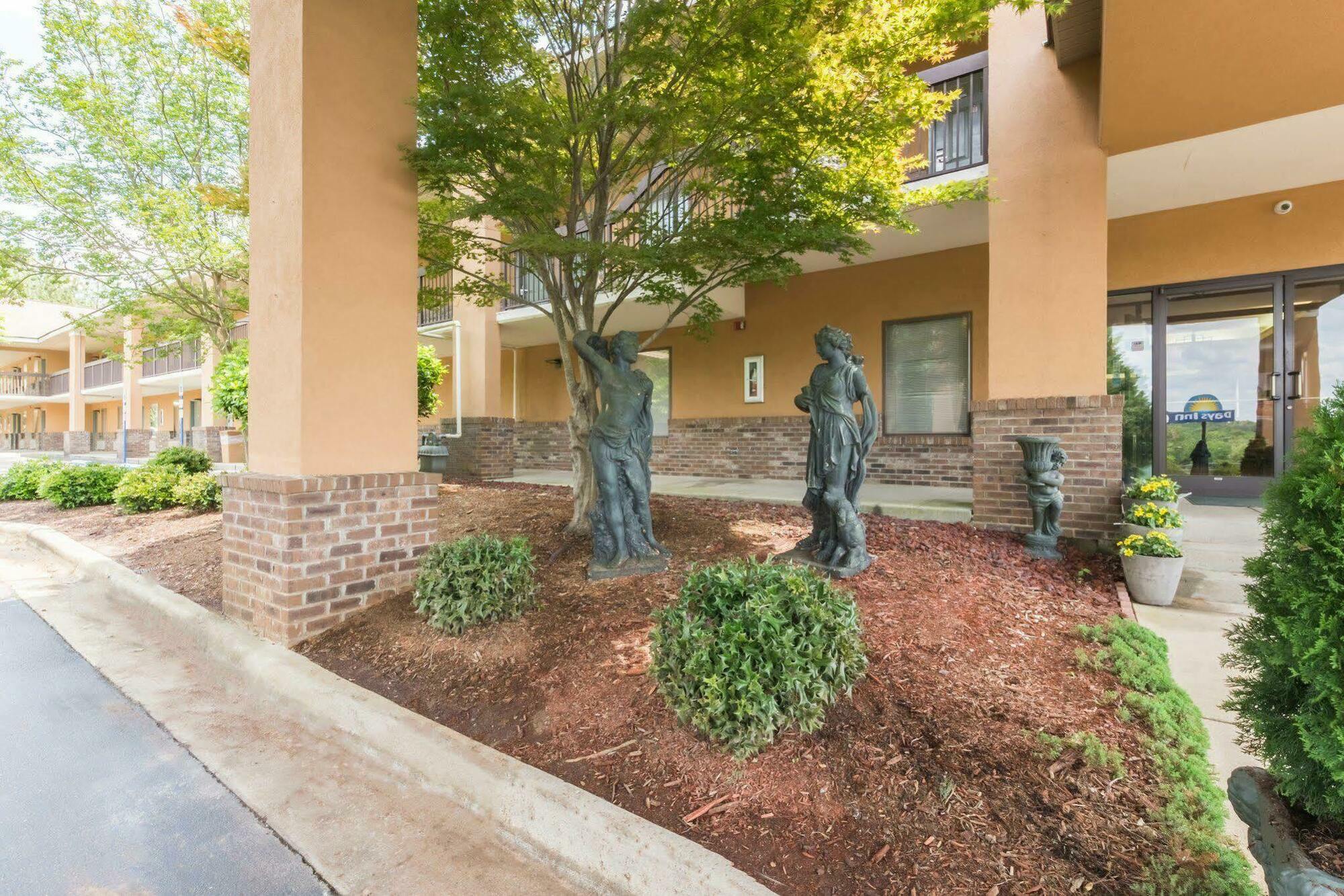 Quality Inn & Suites Rockingham Exterior foto