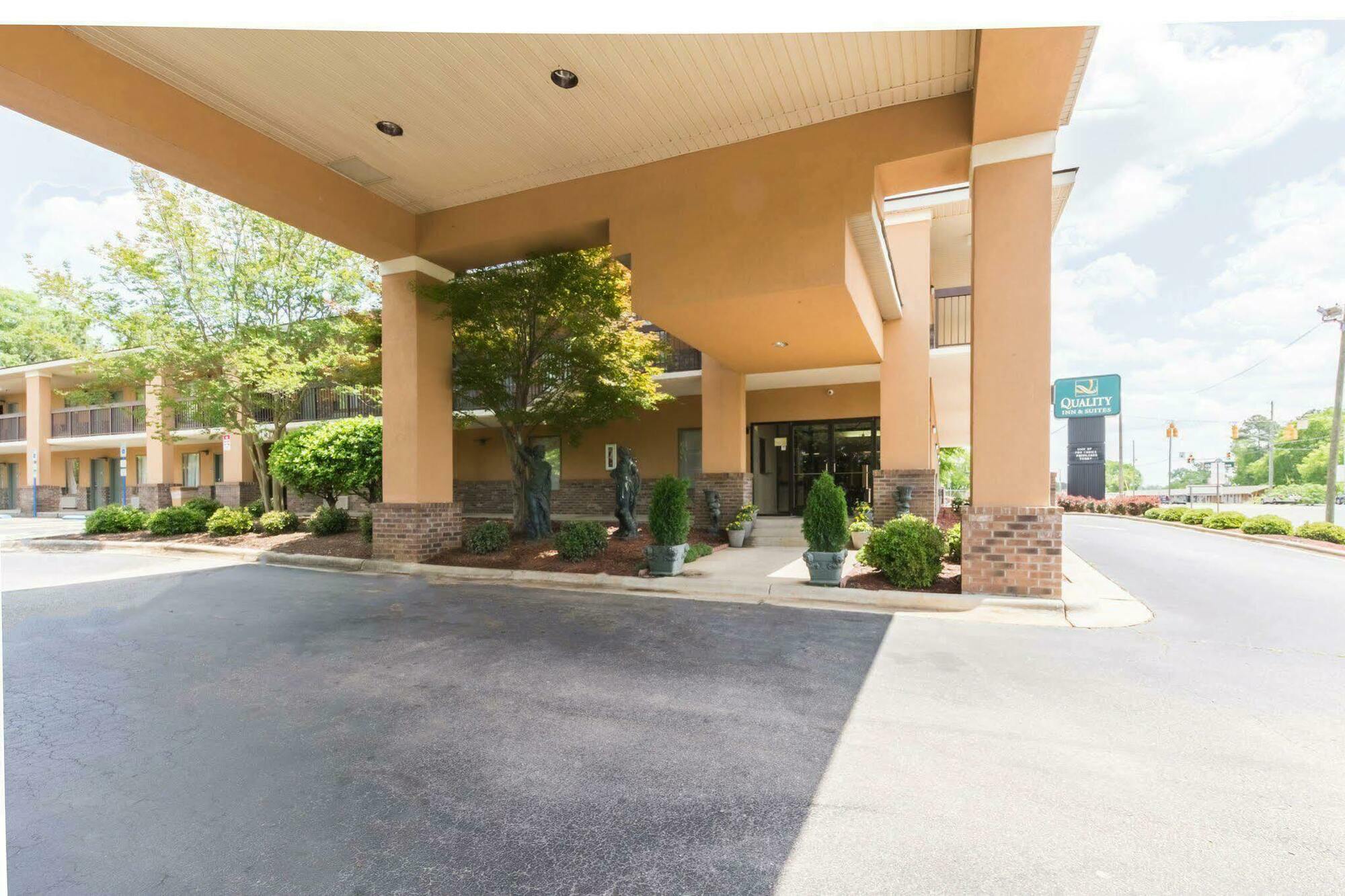 Quality Inn & Suites Rockingham Exterior foto