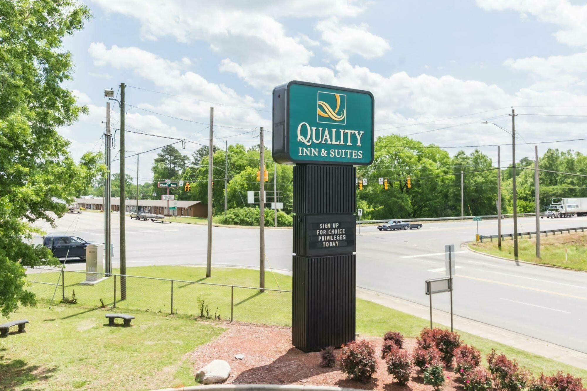 Quality Inn & Suites Rockingham Exterior foto