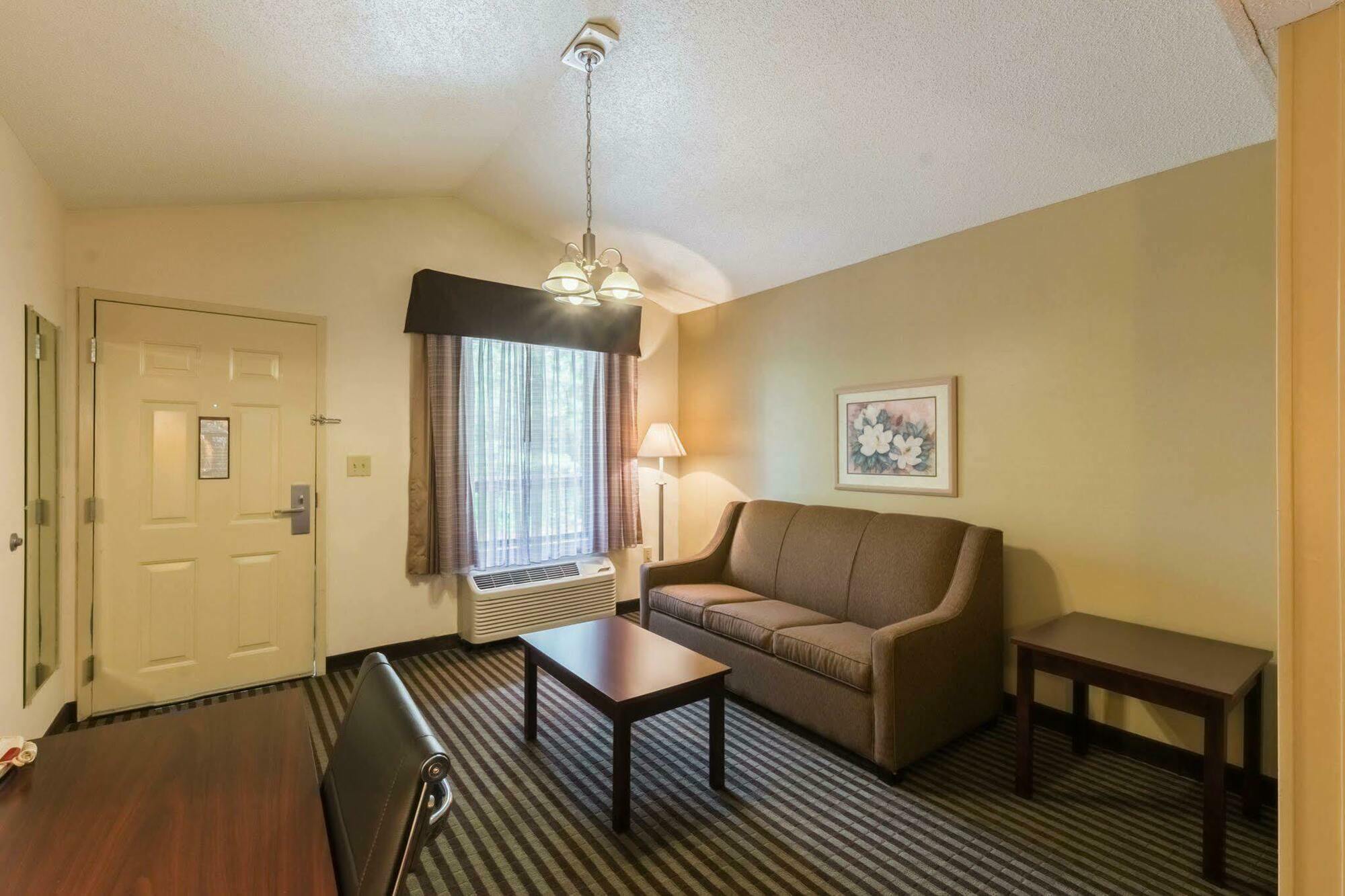 Quality Inn & Suites Rockingham Exterior foto